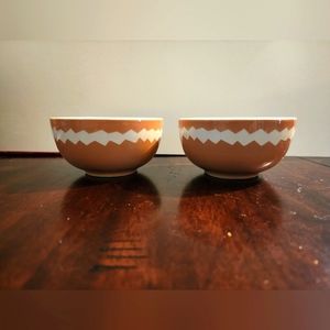 Serving bowls